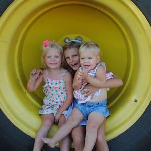 Meet your Posher, Seri